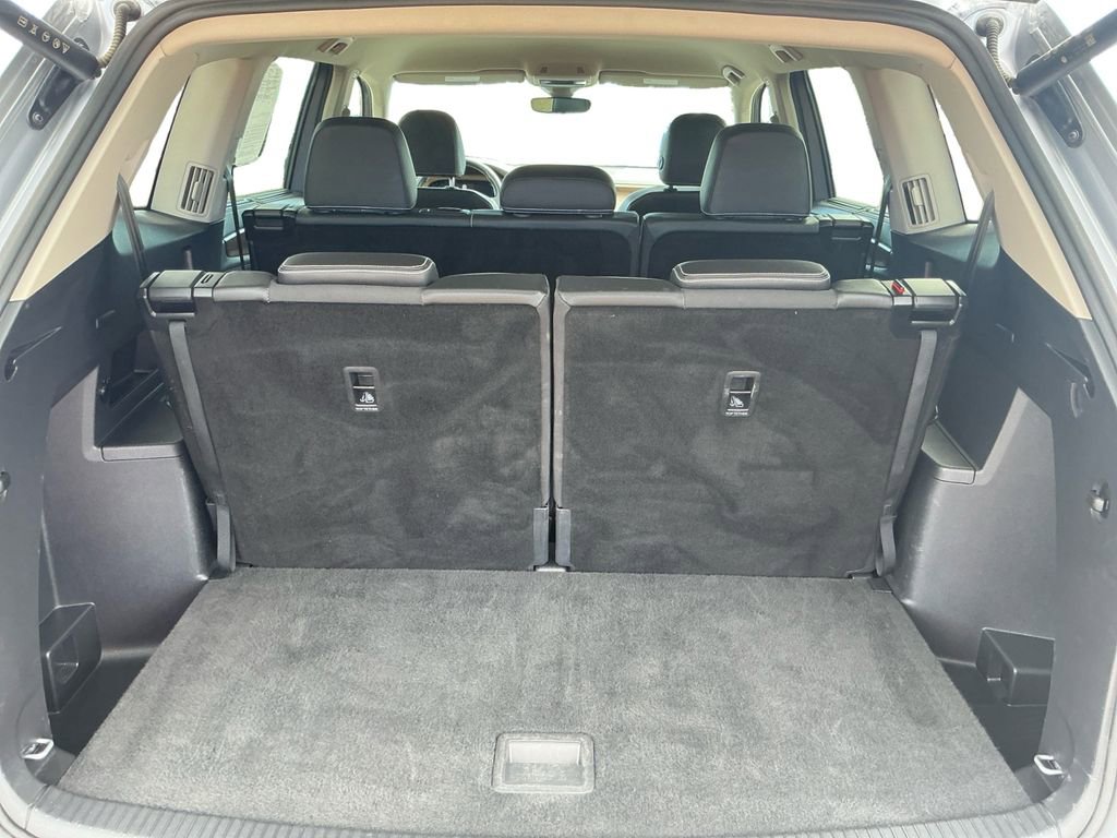 Used 2025 Volkswagen Atlas SE image 18