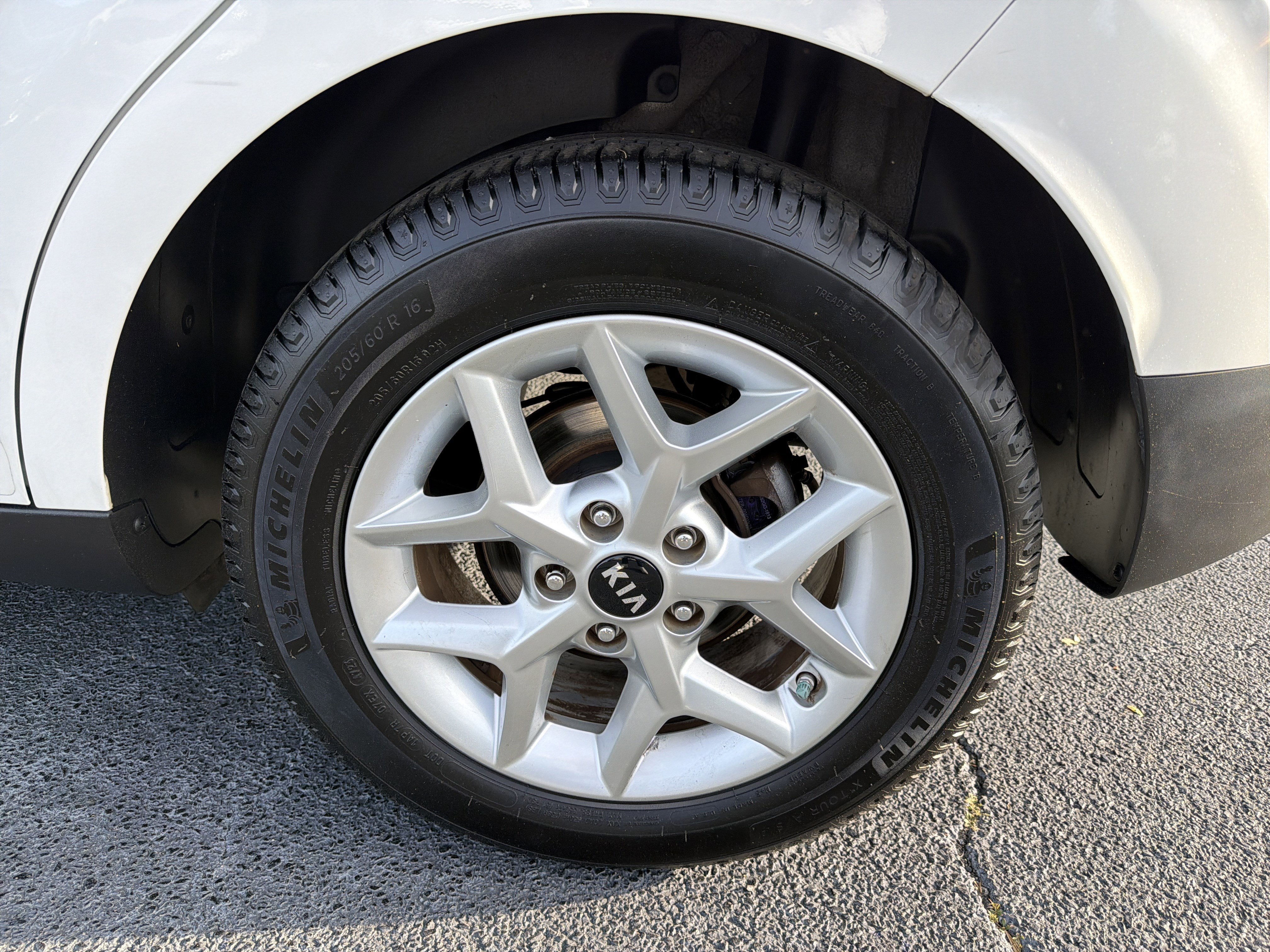 Used 2021 Kia Soul S FWD image 16
