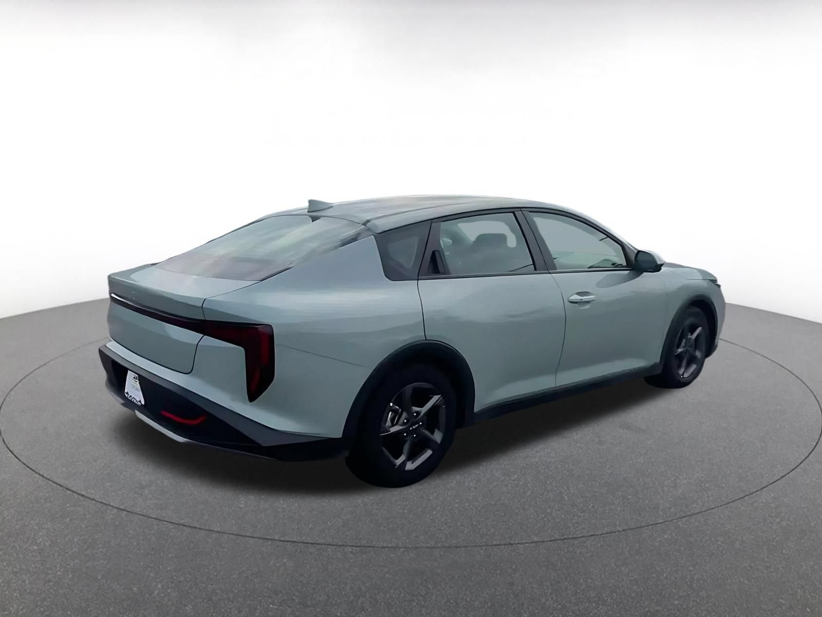 Used 2025 Kia K4 FWD image 13