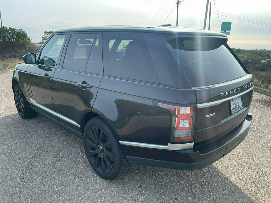Used 2015 Land Rover Range Rover Supercharged AWD/4WD image 3