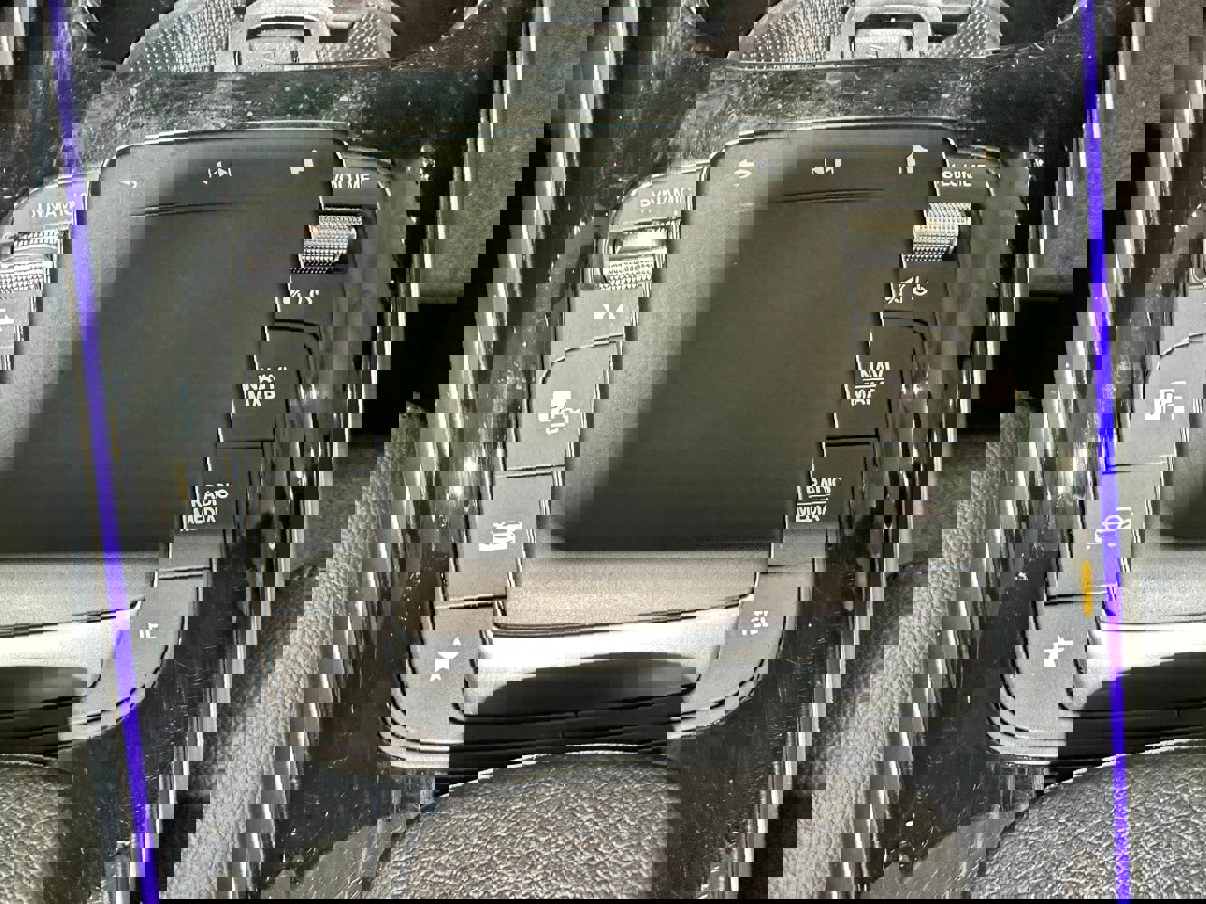 Used 2022 Mercedes-Benz GLB 250 4MATIC image 27