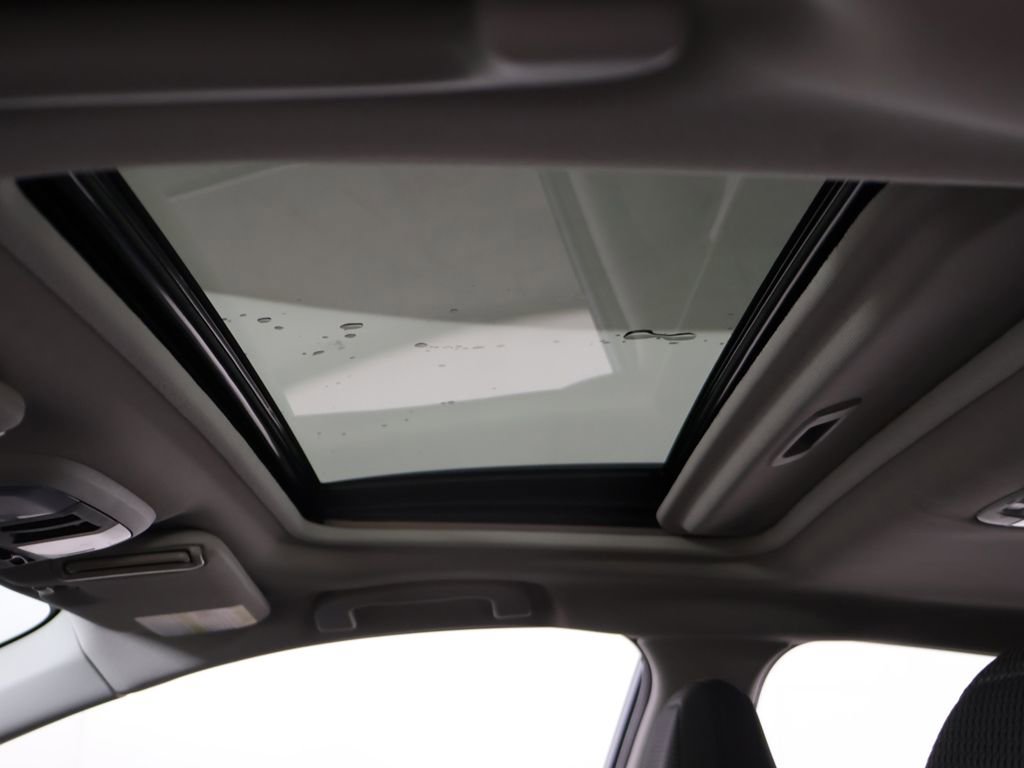 Used 2024 Subaru Crosstrek 2.0i Premium AWD/4WD image 16