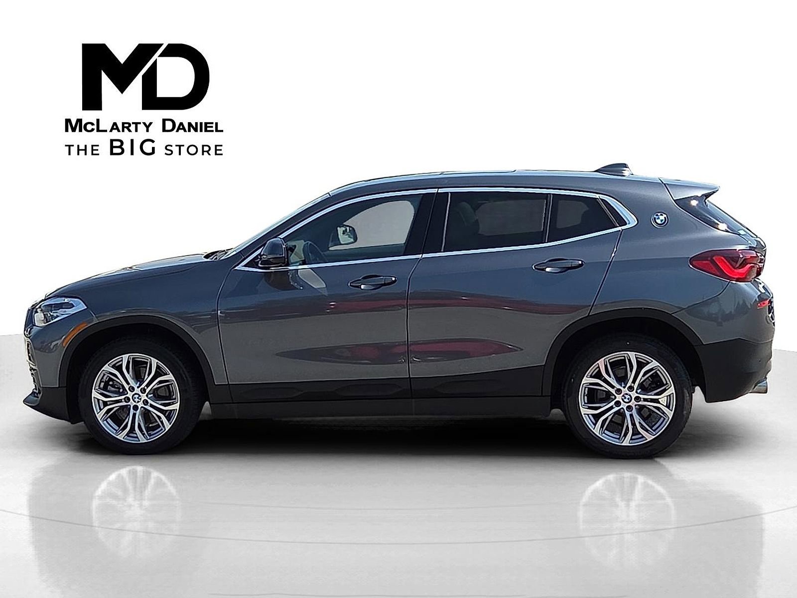 Used 2022 BMW X2 xDrive28i w/ Premium Package image 3