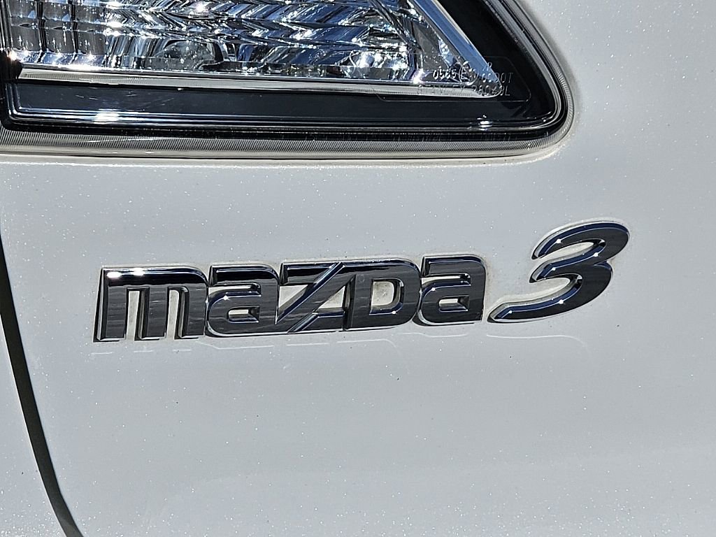 Used 2012 MAZDA MAZDA3 i Touring FWD image 15