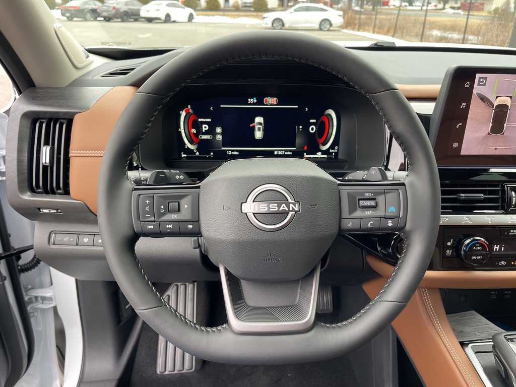 New 2026 Nissan Pathfinder Platinum image 14