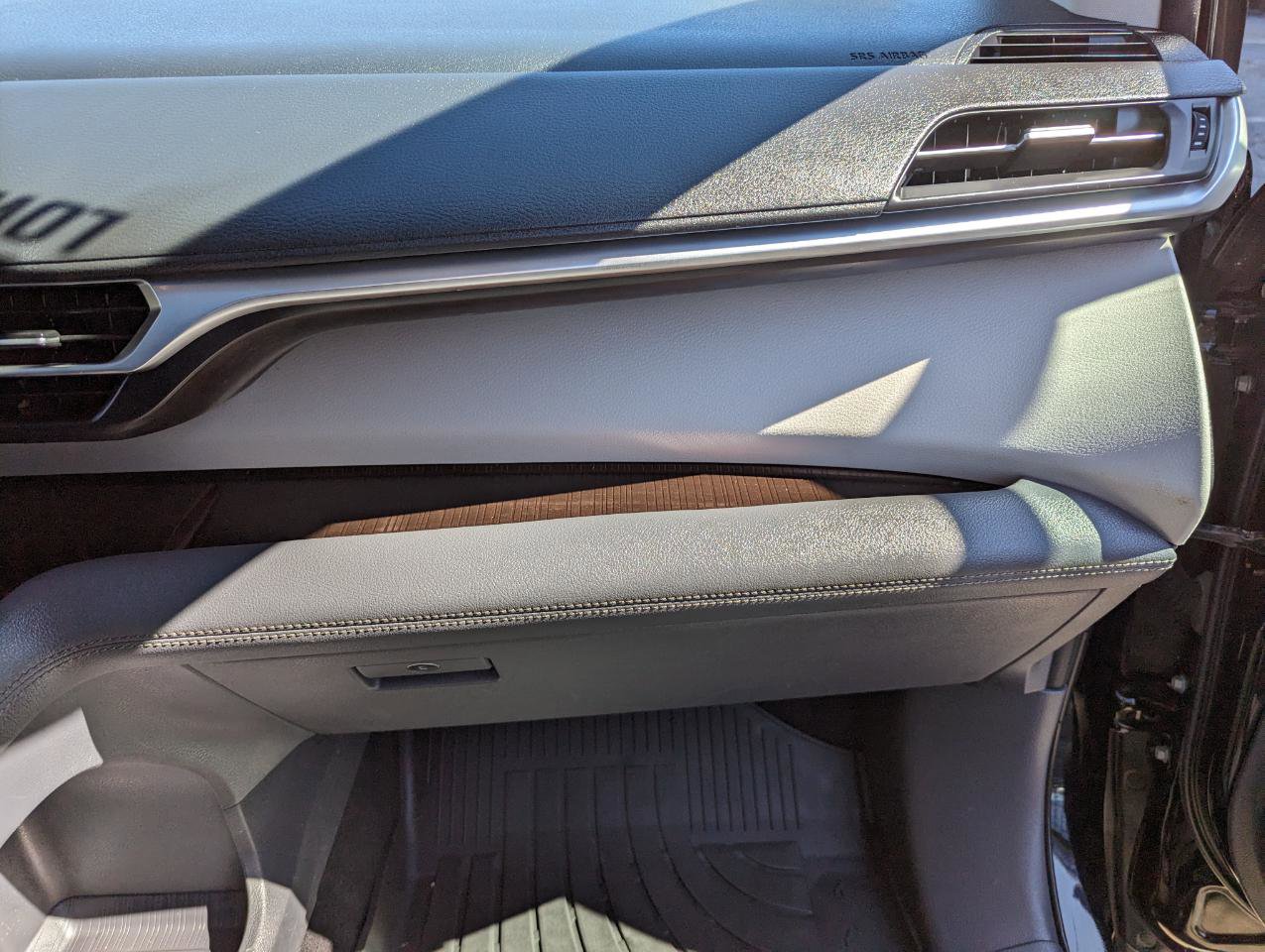 Used 2021 Toyota Sienna XLE image 32