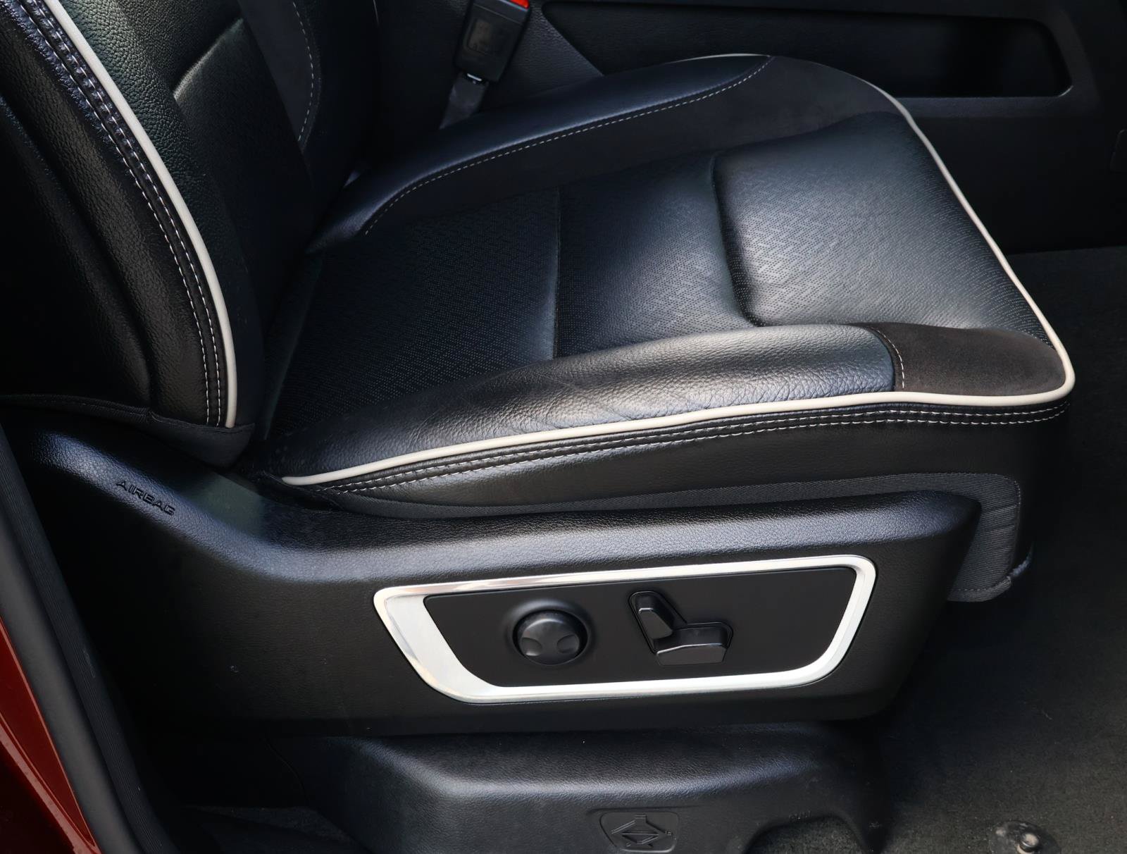 Used 2023 RAM 1500 Laramie AWD/4WD image 20