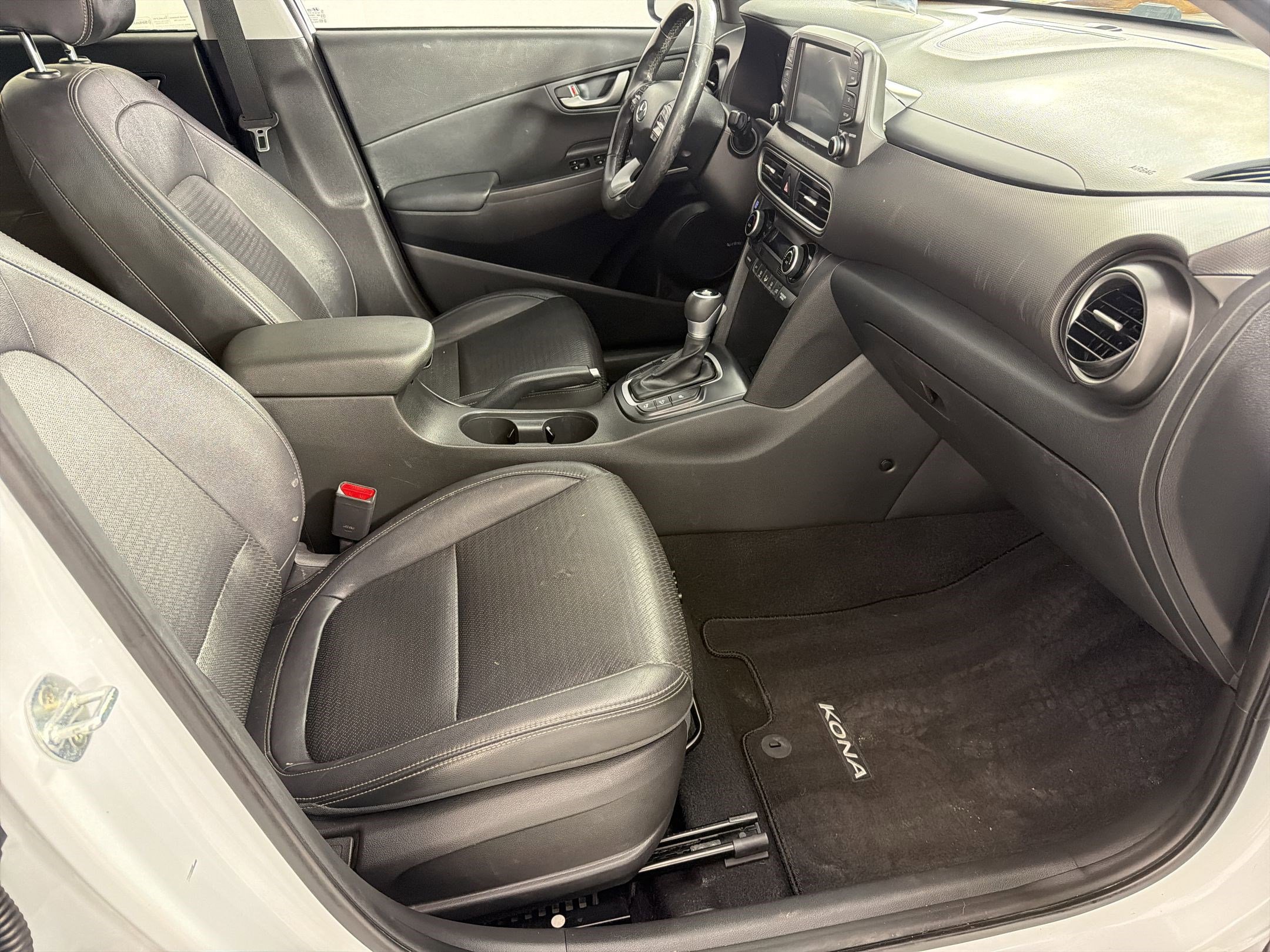 Used 2021 Hyundai Kona Ultimate FWD image 30