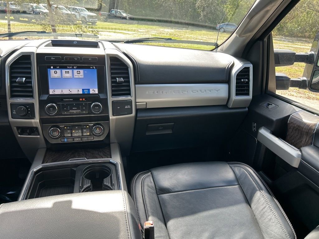 Used 2019 Ford F250 Lariat w/ Lariat Value Package image 11