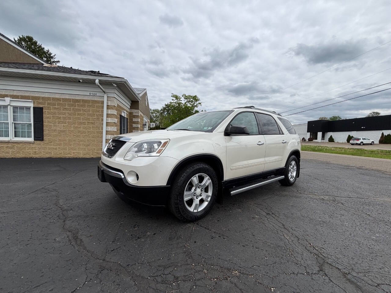 Used 2011 GMC Acadia SL w/ LPO, 'HIT The Road' Package