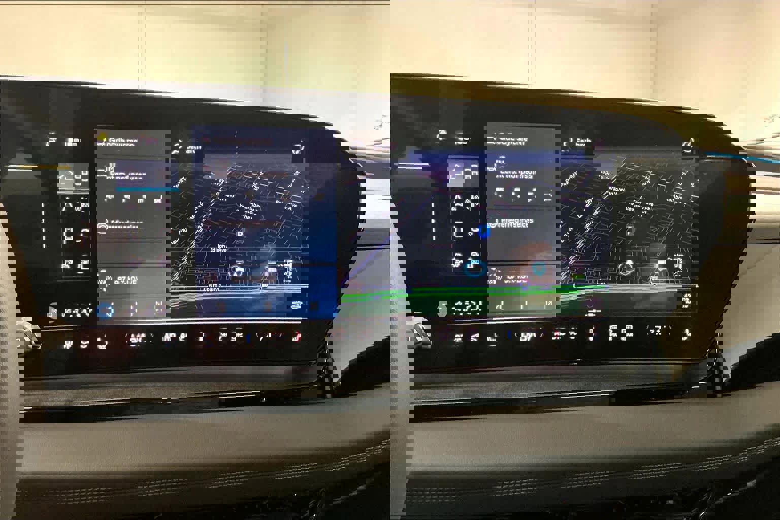 Certified 2025 Audi Q6 e-tron Premium Plus w/ Premium Plus image 35