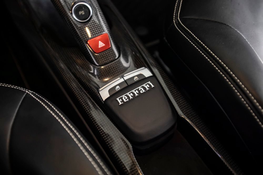 Used 2017 Ferrari 488 GTB RWD image 45