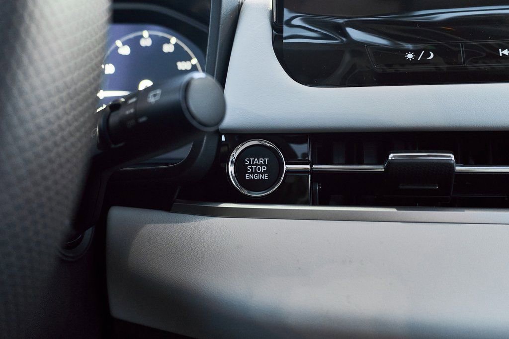 New 2026 Mitsubishi Outlander SE FWD image 42