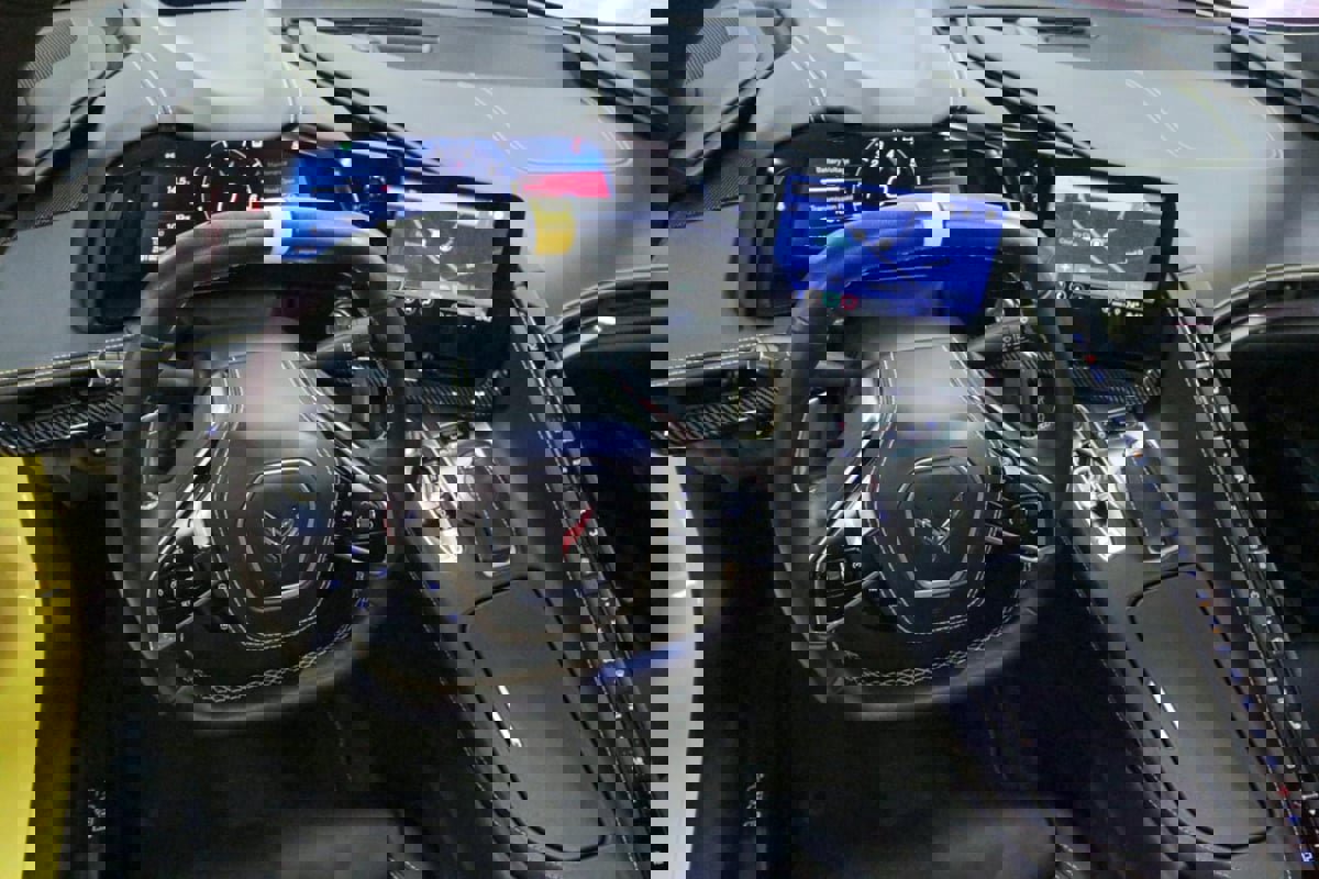 Used 2022 Chevrolet Corvette Stingray Premium Cpe w/ Z51 Performance Package image 9