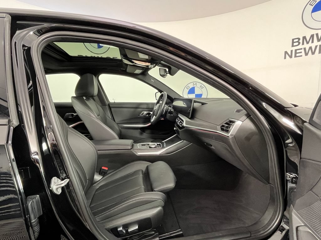 Certified 2023 BMW 330i xDrive Sedan w/ Driving Assistance Package AWD/4WD image 20