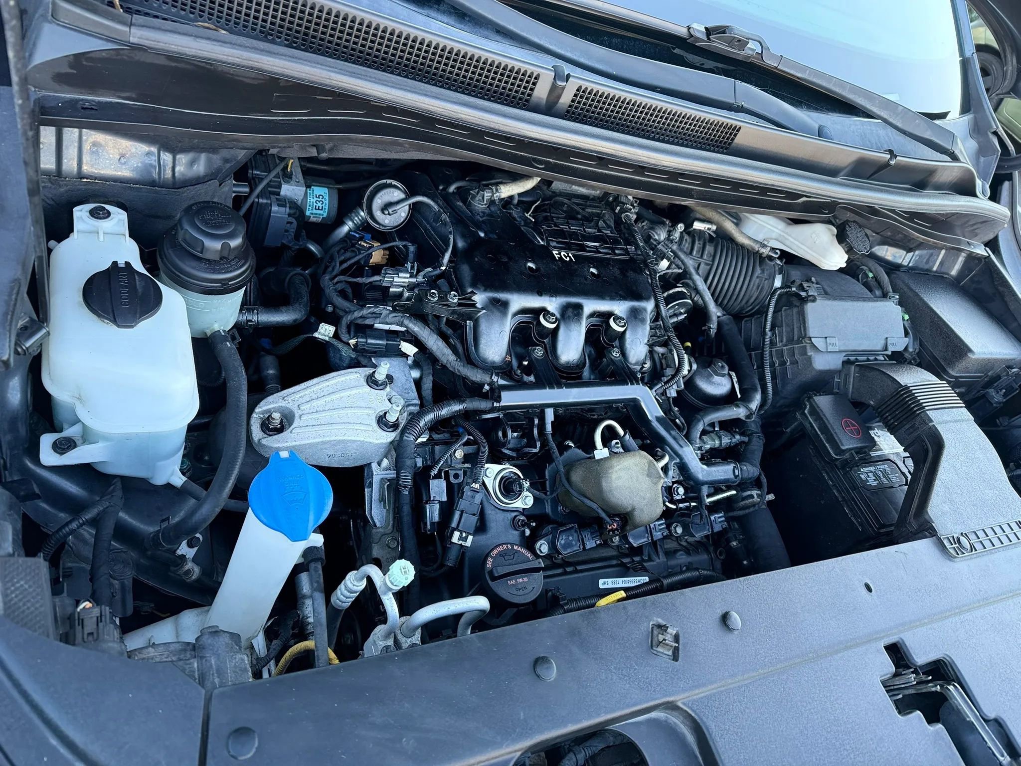 Used 2015 Kia Sedona LX w/ LX Convenience Package image 39