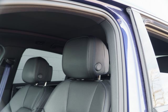 Certified 2026 Porsche Macan image 19