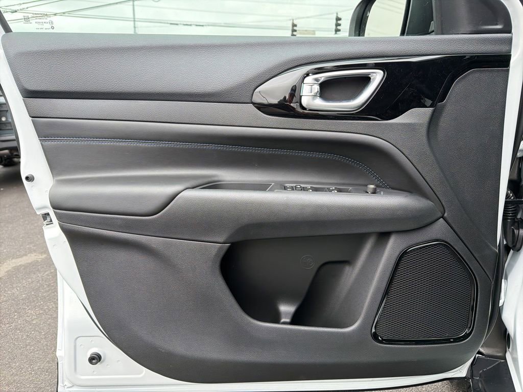 New 2026 Jeep Compass Latitude image 27