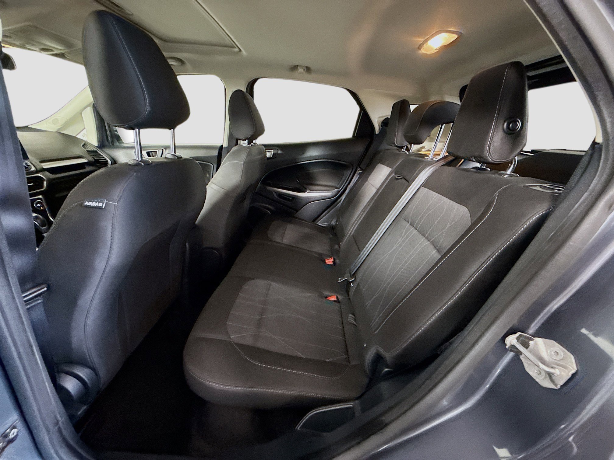 Used 2021 Ford EcoSport SE image 25