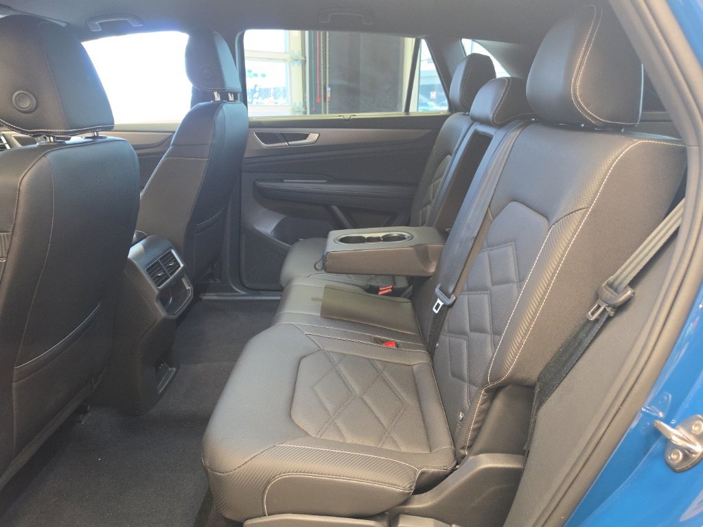 Used 2026 Volkswagen Atlas Cross Sport SE FWD image 43