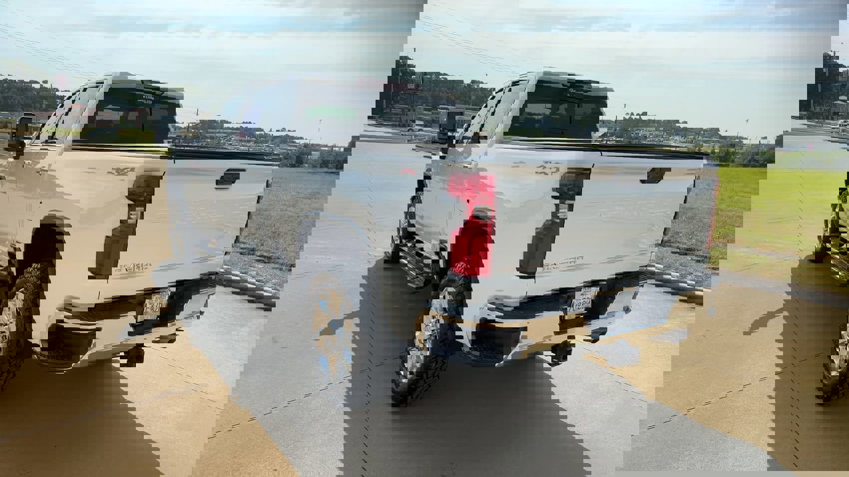 Used 2022 Chevrolet Silverado 2500 LTZ w/ LTZ Convenience Package image 7