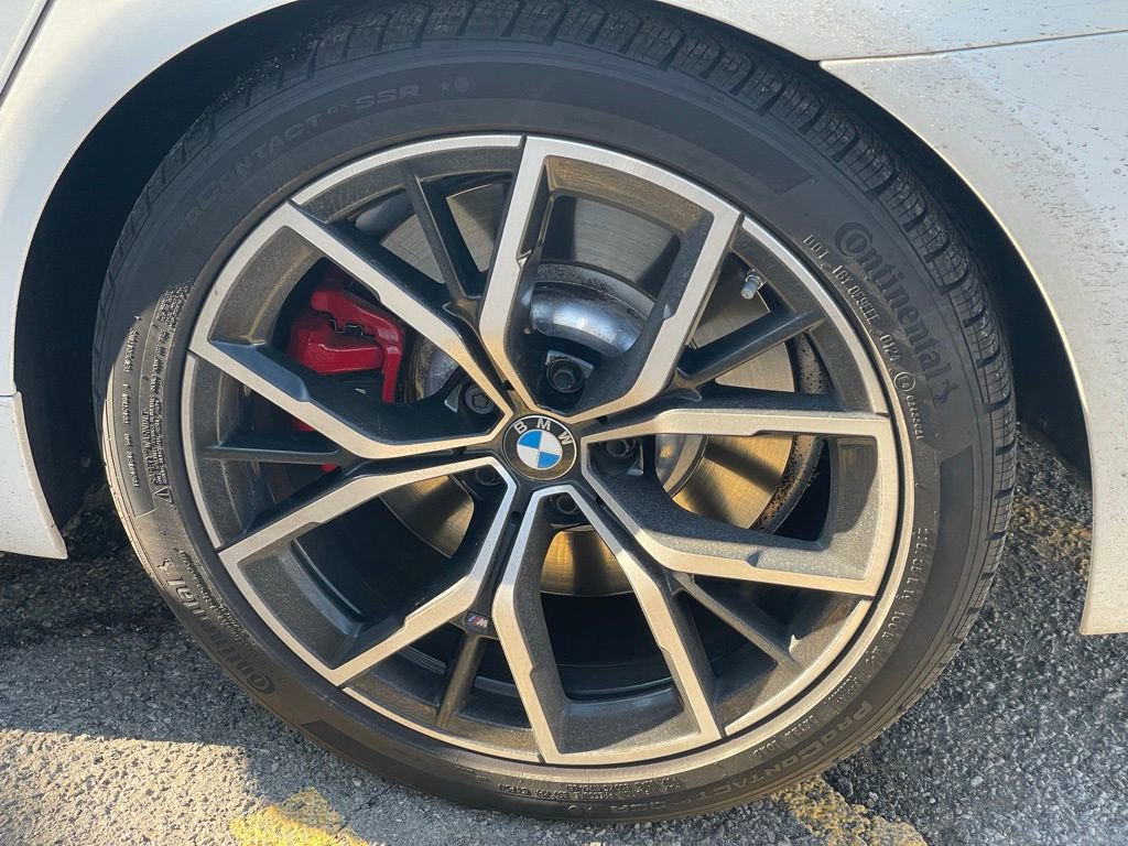 Used 2023 BMW M550i xDrive w/ Dynamic Handling Package AWD/4WD image 30