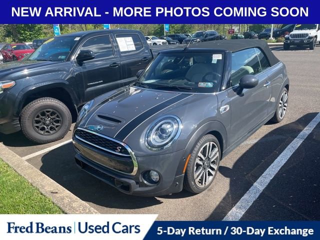 Used 2019 MINI Cooper S w/ Signature Upholstery Package FWD image 3