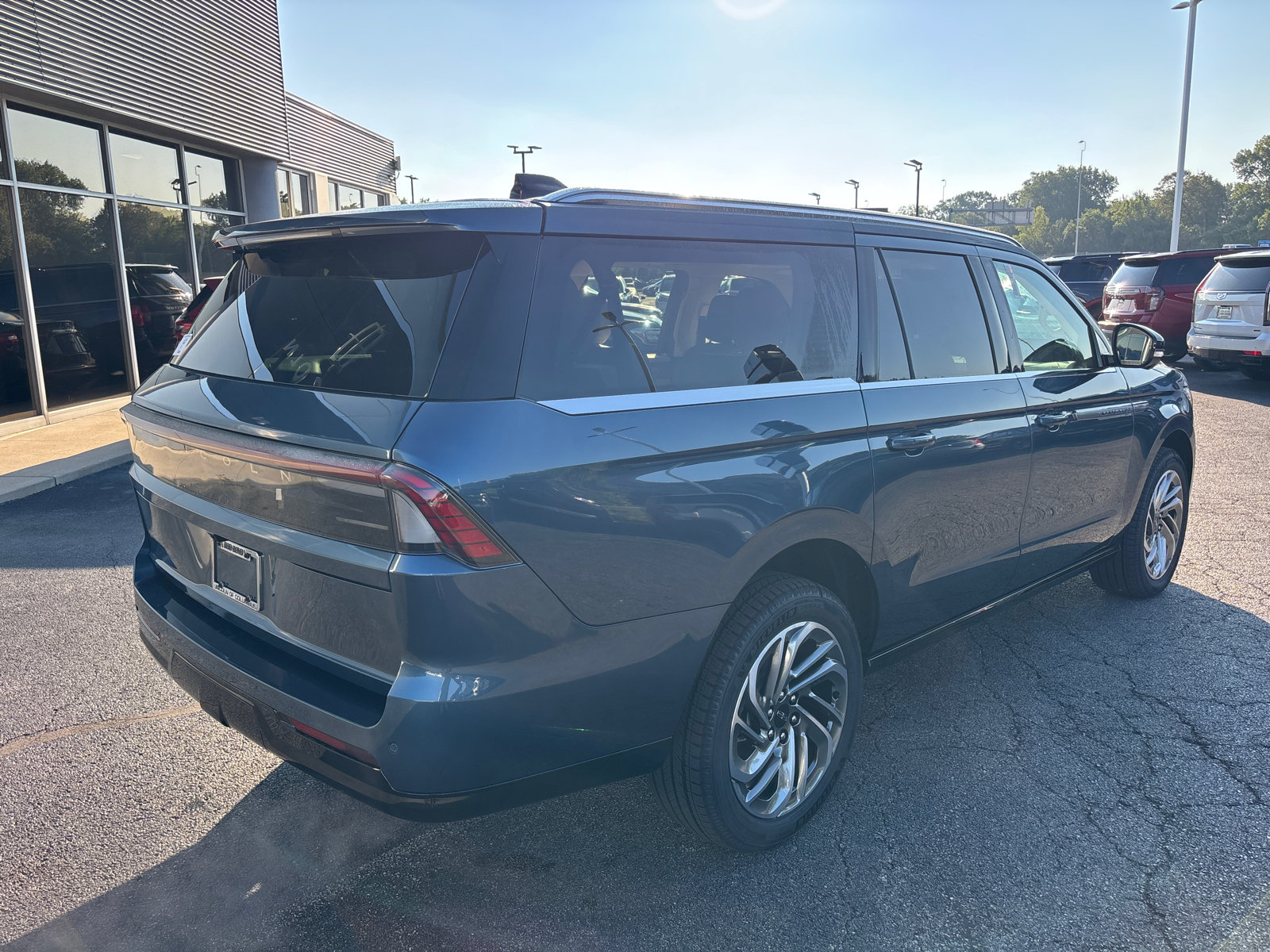 New 2027 Lincoln Navigator L Reserve AWD/4WD image 7