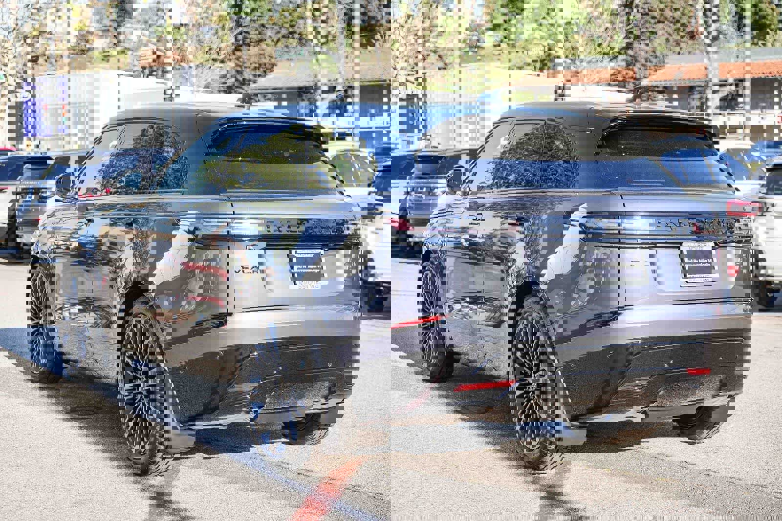 New 2026 Land Rover Range Rover Velar Dynamic SE image 6