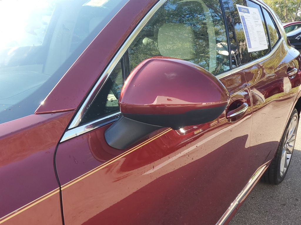 Certified 2022 Buick Envision Avenir w/ Technology Package II image 12