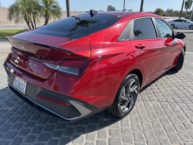 Certified 2025 Hyundai Elantra Sport image 4
