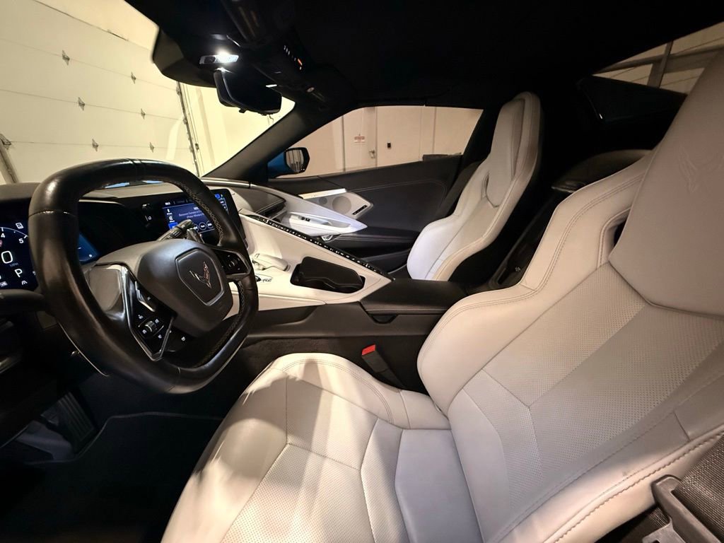 Used 2021 Chevrolet Corvette Stingray Preferred Conv w/ Z51 Performance Package RWD image 16