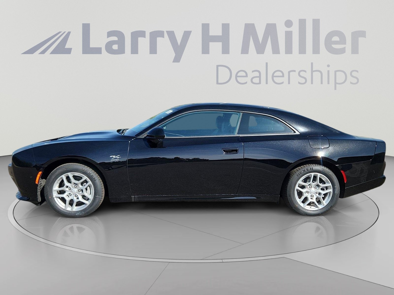 New 2025 Dodge Charger Daytona R/T w/ Quick Order Package 25M R/T AWD/4WD image 3