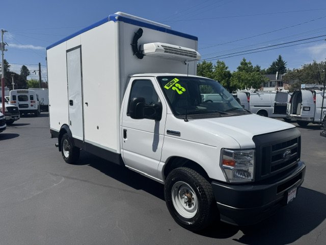 Used 2023 Ford E-350 and Econoline 350 Super Duty w/ Power Windows & Locks Group RWD image 1