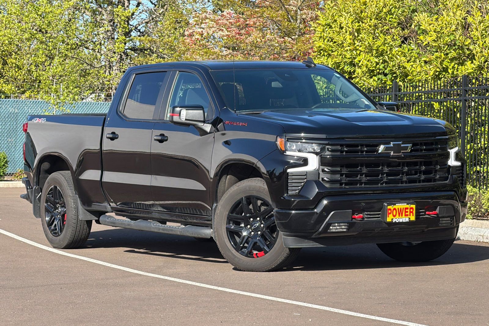 Used 2025 Chevrolet Silverado 1500 RST w/ Redline Edition AWD/4WD image 2