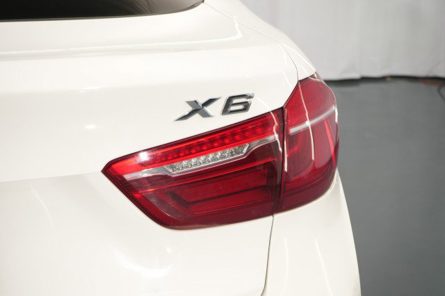 Used 2018 BMW X6 xDrive35i image 19