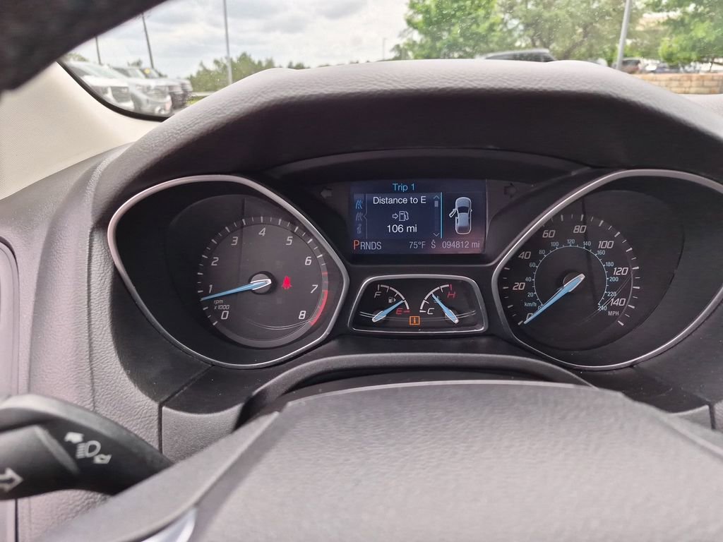Used 2013 Ford Focus SE FWD image 44