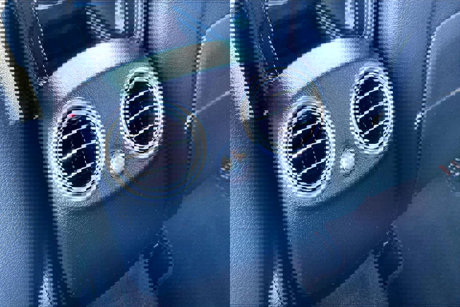 Used 2020 Mercedes-Benz GLC 43 AMG 4MATIC image 36