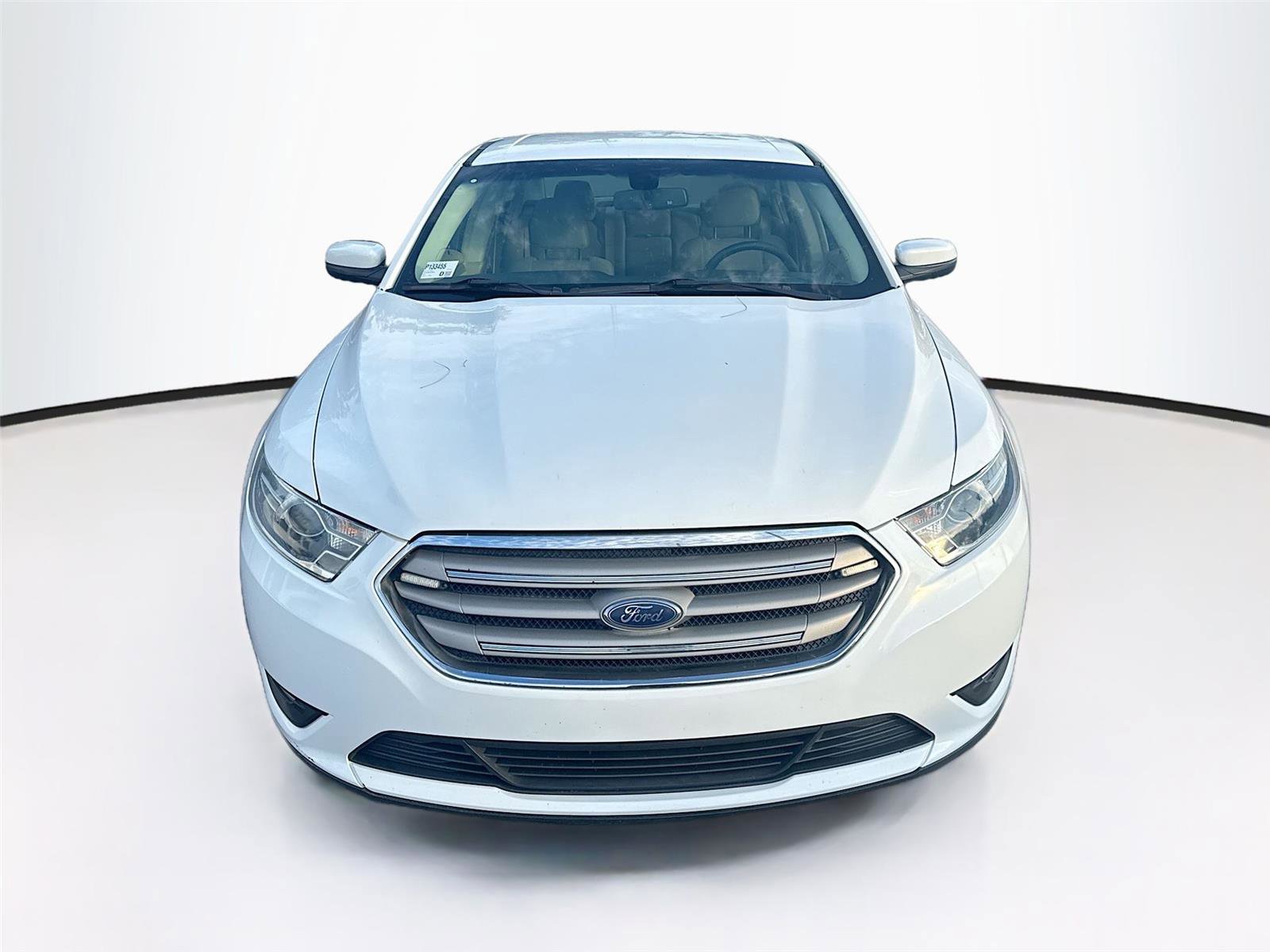 Used 2017 Ford Taurus SEL FWD image 8