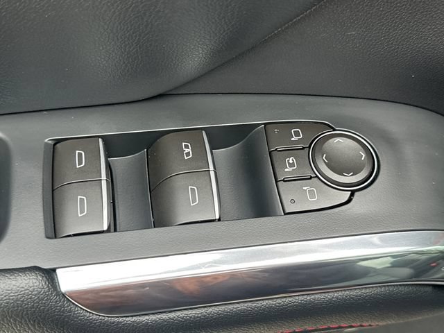 Used 2026 Chevrolet Traverse RS AWD/4WD image 29