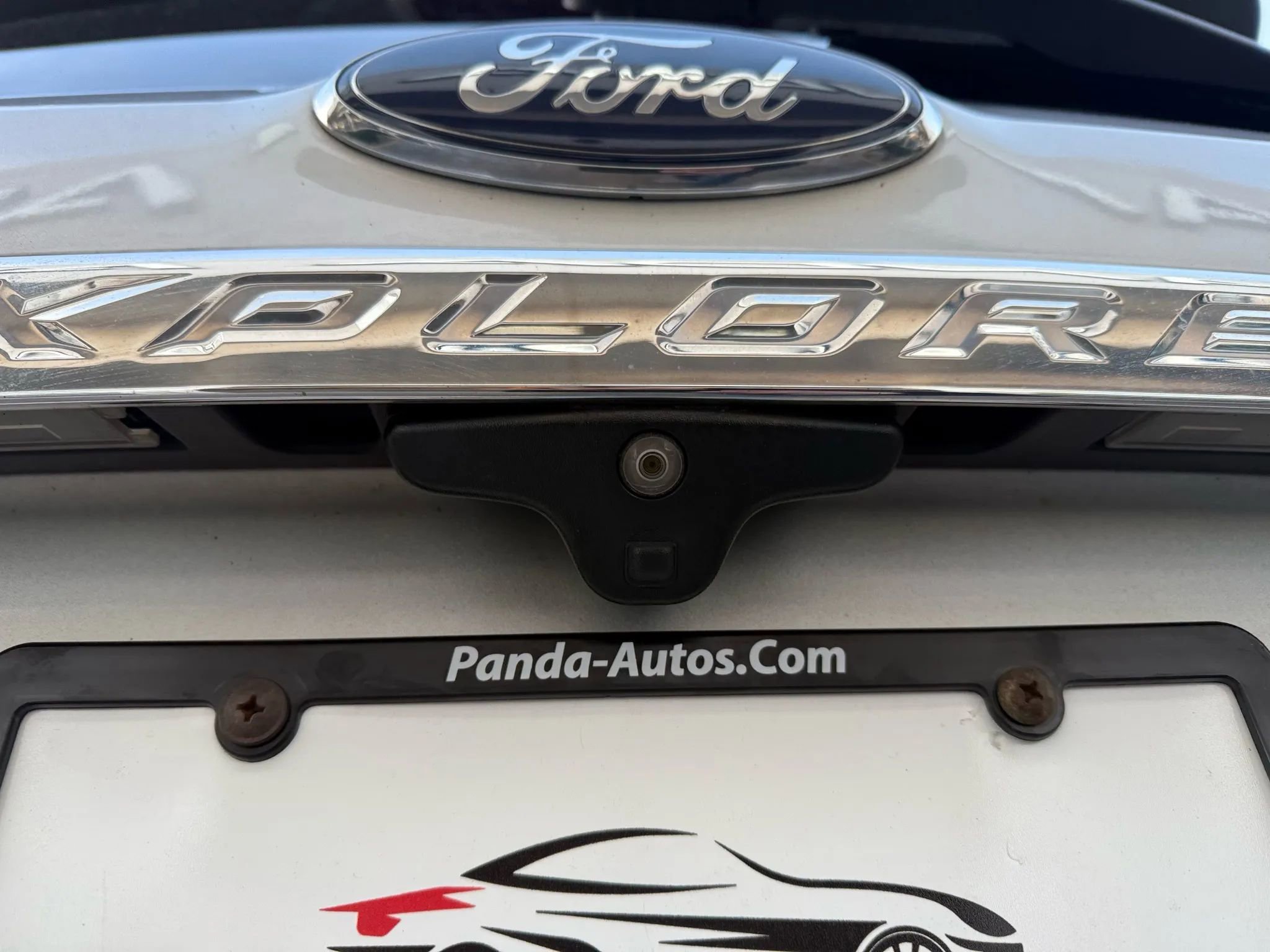 Used 2016 Ford Explorer XLT w/ Equipment Group 202A image 48