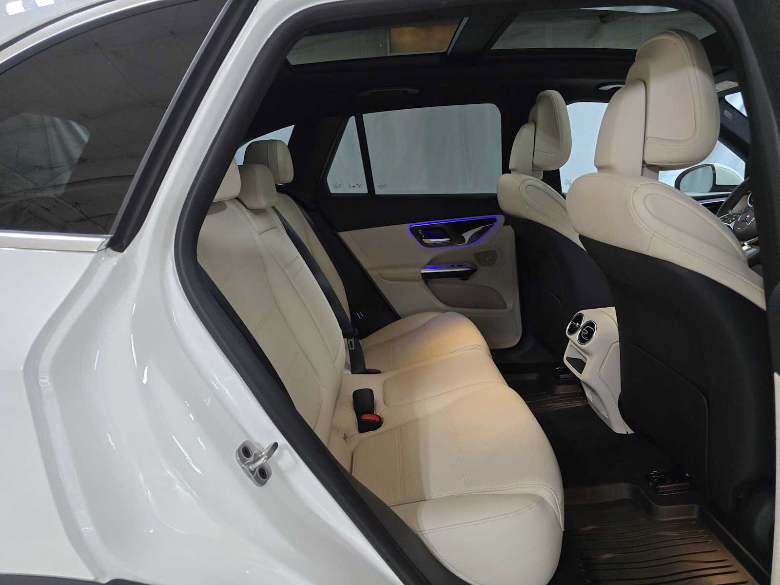 Certified 2026 Mercedes-Benz GLC 300 4MATIC image 13