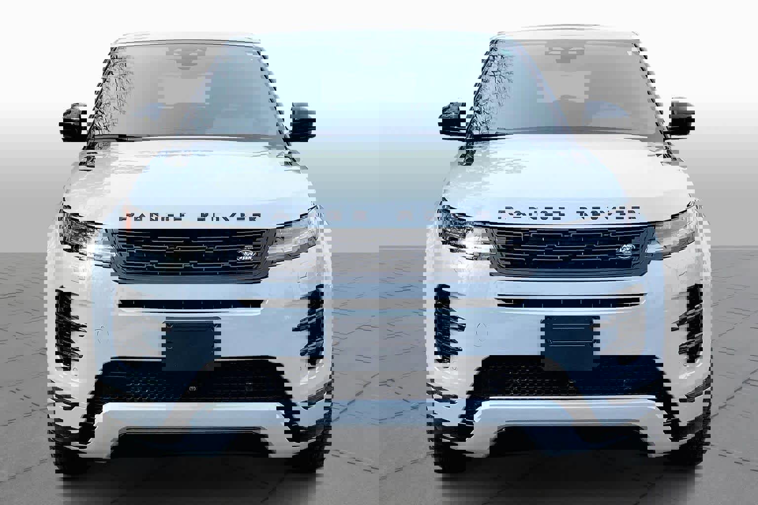 Used 2026 Land Rover Range Rover Evoque Dynamic SE image 4