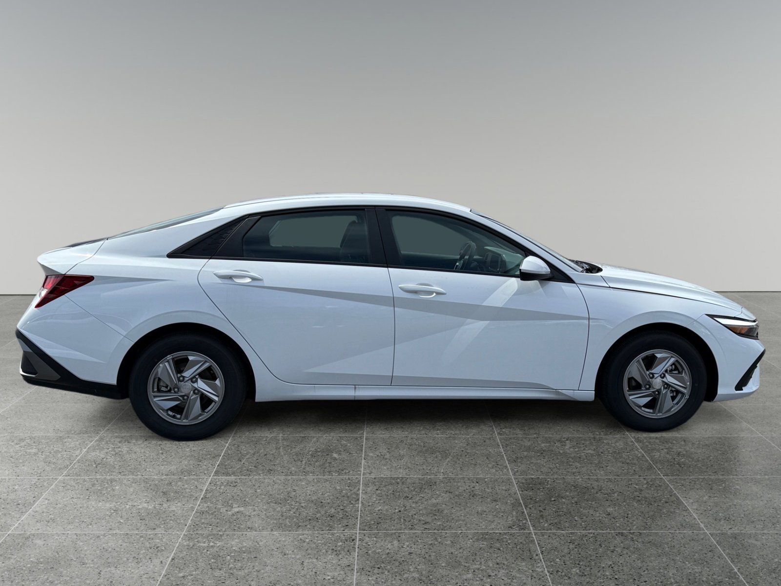 New 2025 Hyundai Elantra SE w/ Cargo Package FWD image 6