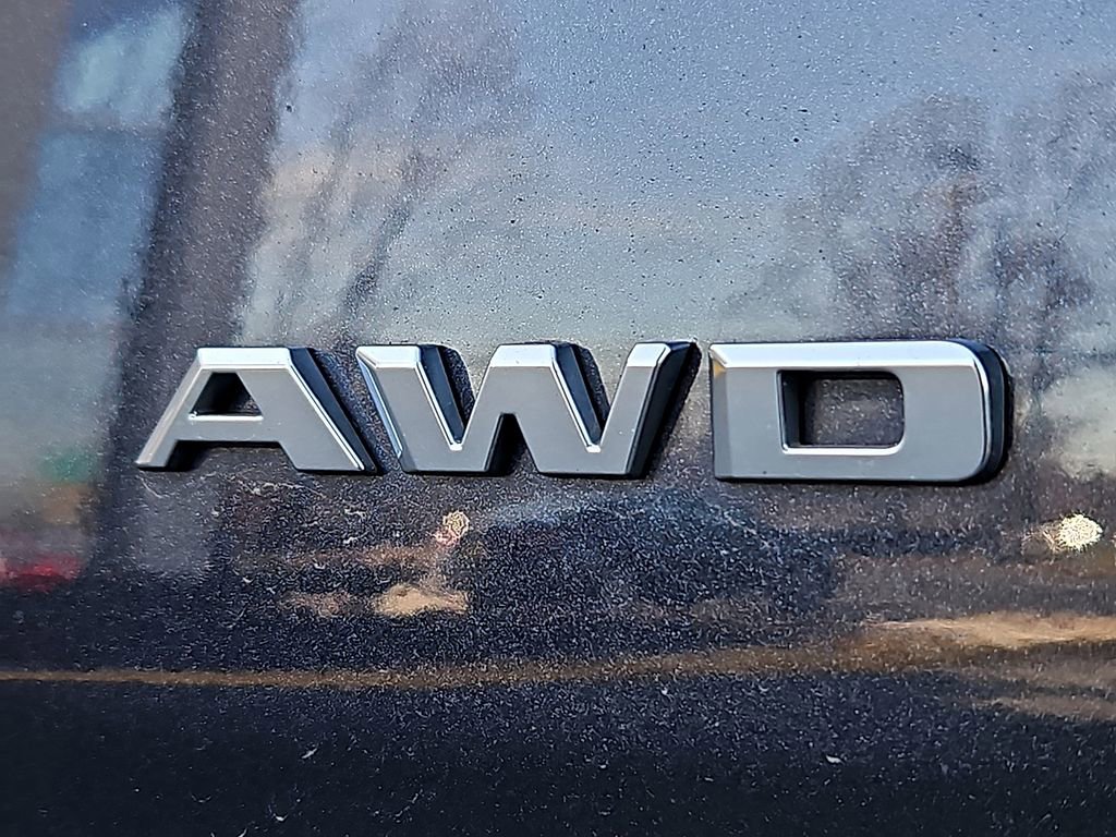 Used 2023 Cadillac XT4 Premium Luxury w/ Cold Weather Package image 37