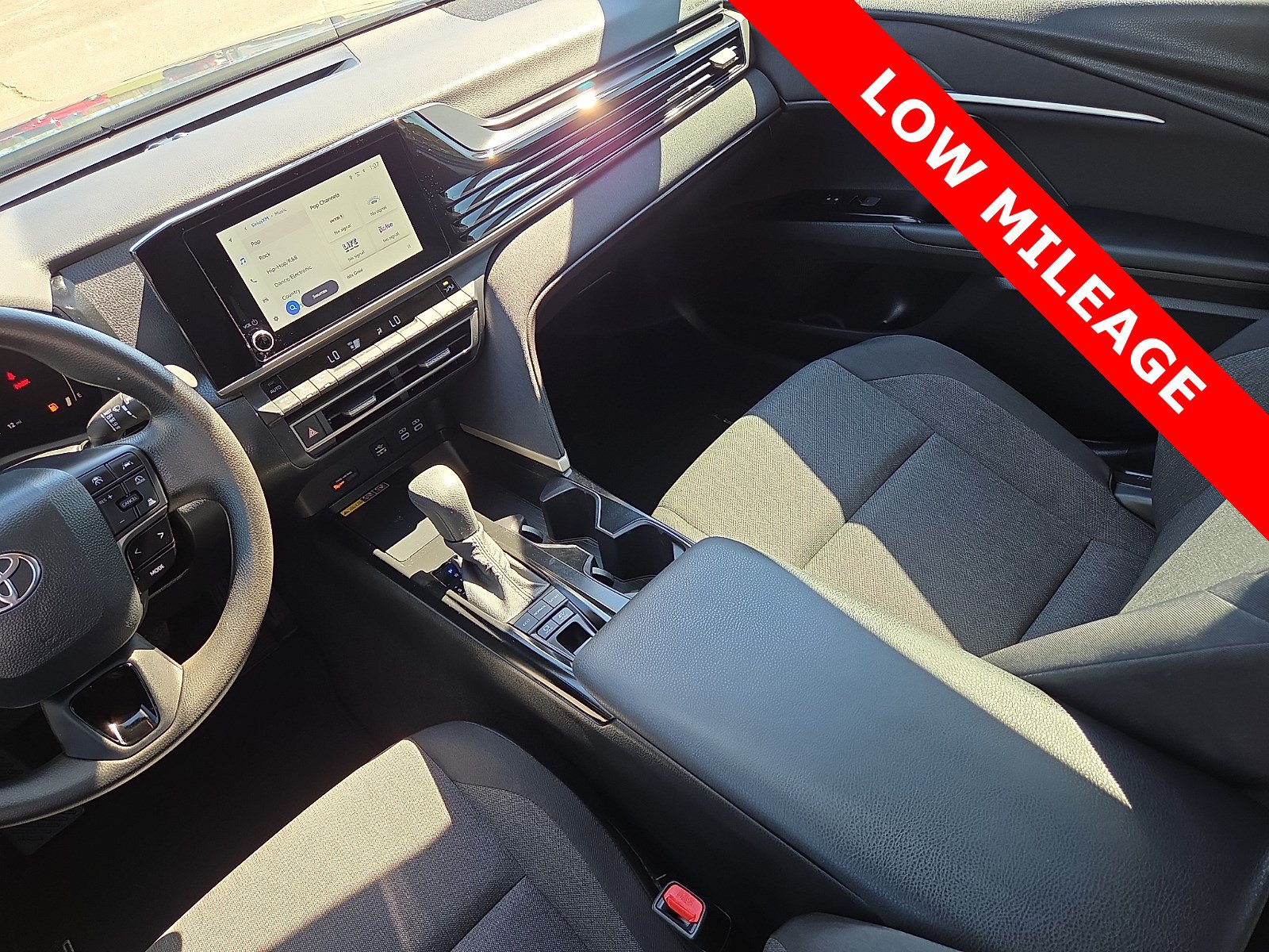 Used 2026 Toyota Camry LE w/ Convenience Package FWD image 12