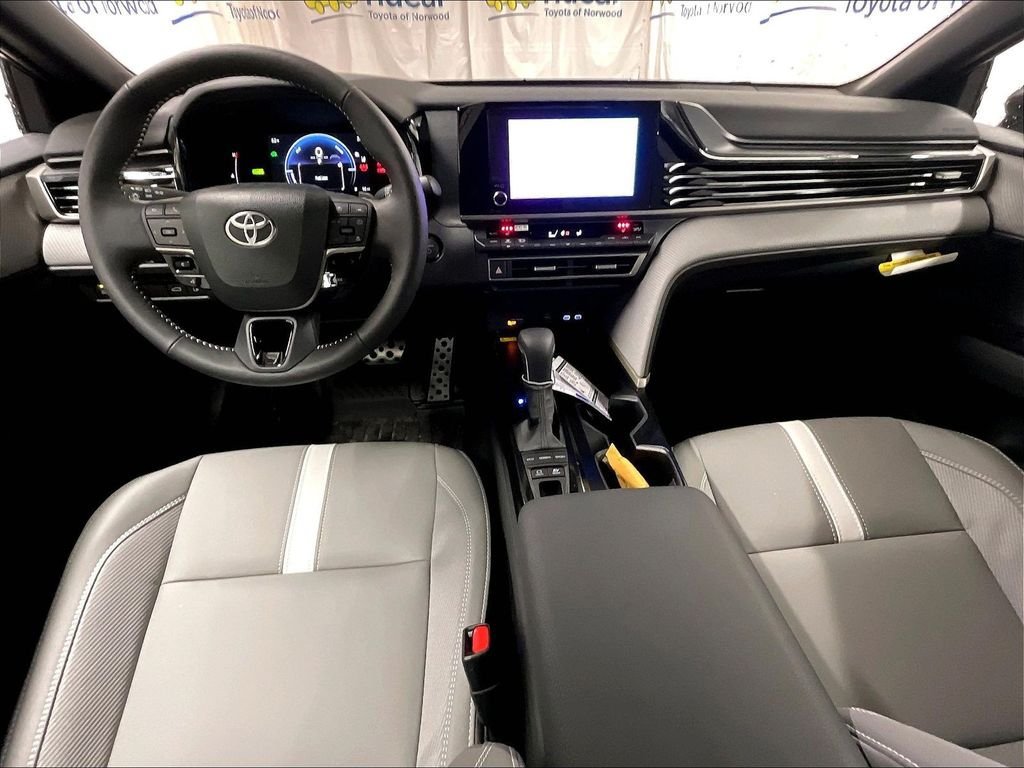 New 2026 Toyota Camry SE FWD image 11