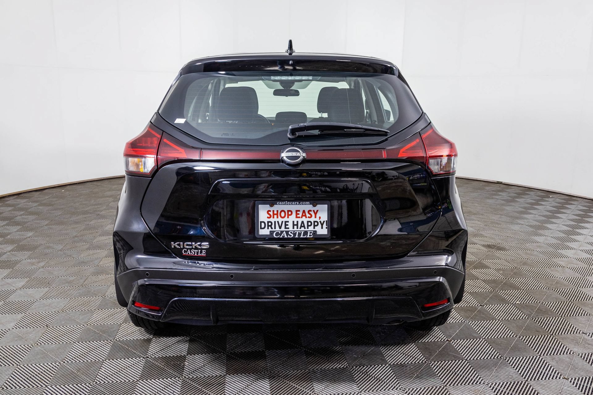 Used 2022 Nissan Kicks S FWD image 14