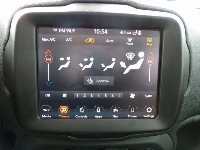 Used 2023 Jeep Renegade Trailhawk w/ Sun/Sound Group image 21