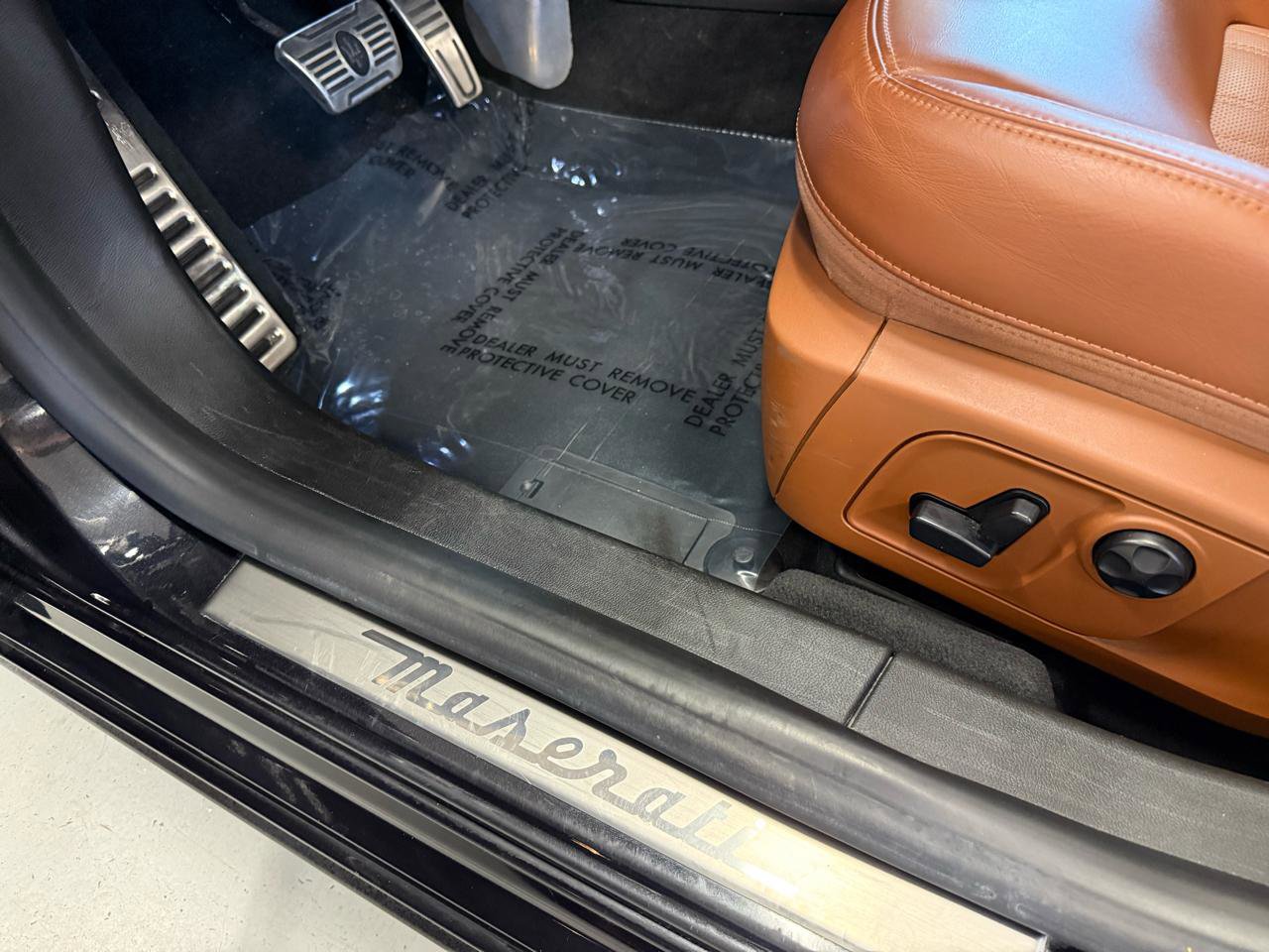 Used 2019 Maserati Ghibli S Q4 AWD/4WD image 32